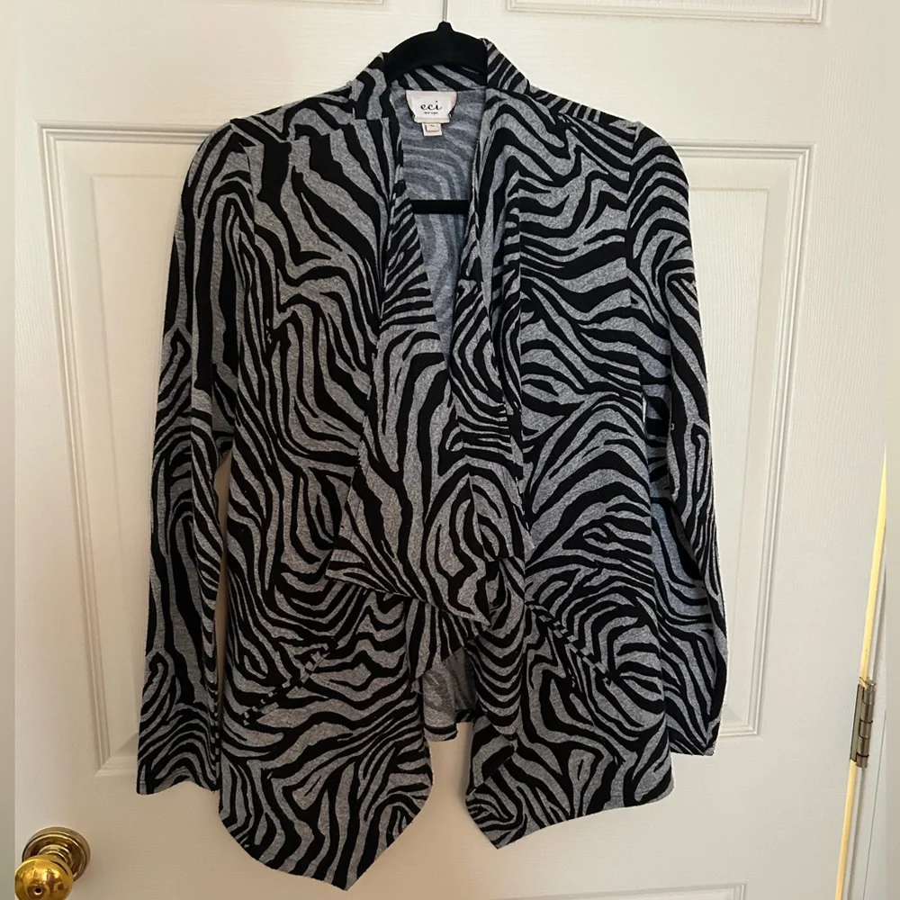 Sweater - Picture 2 of 2